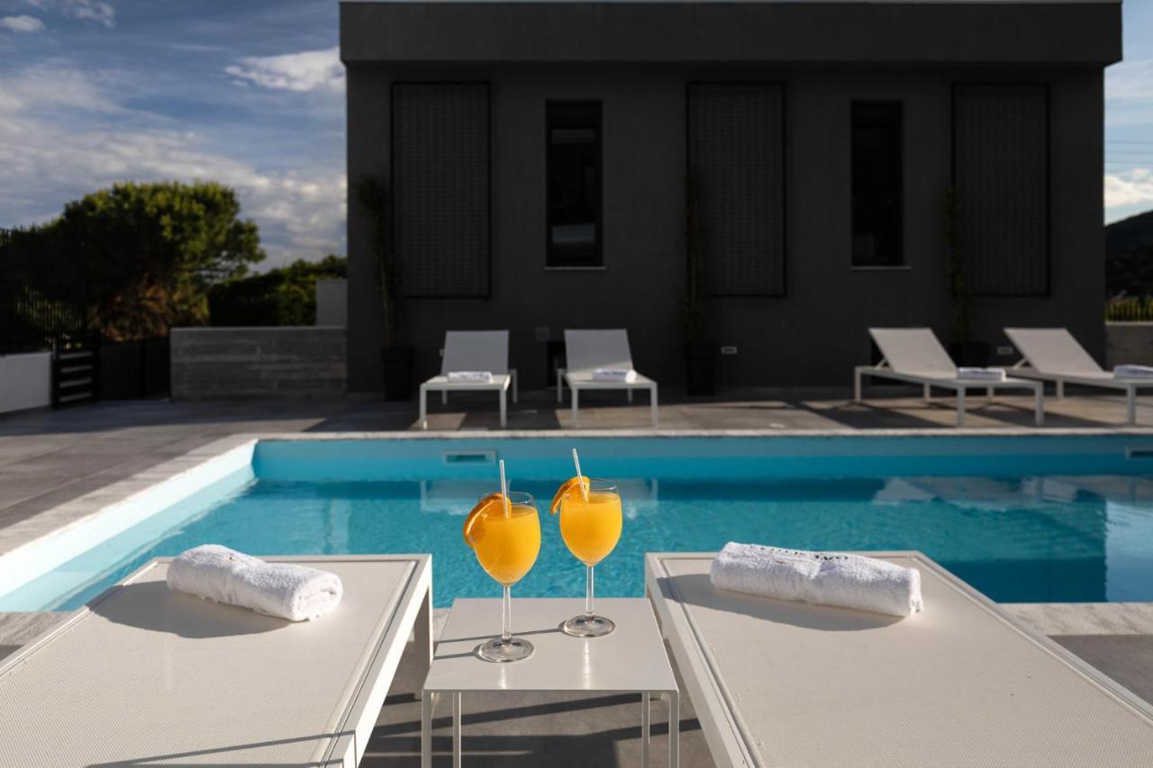 Cove Suites Nea Iraklitsa Kültér fotó
